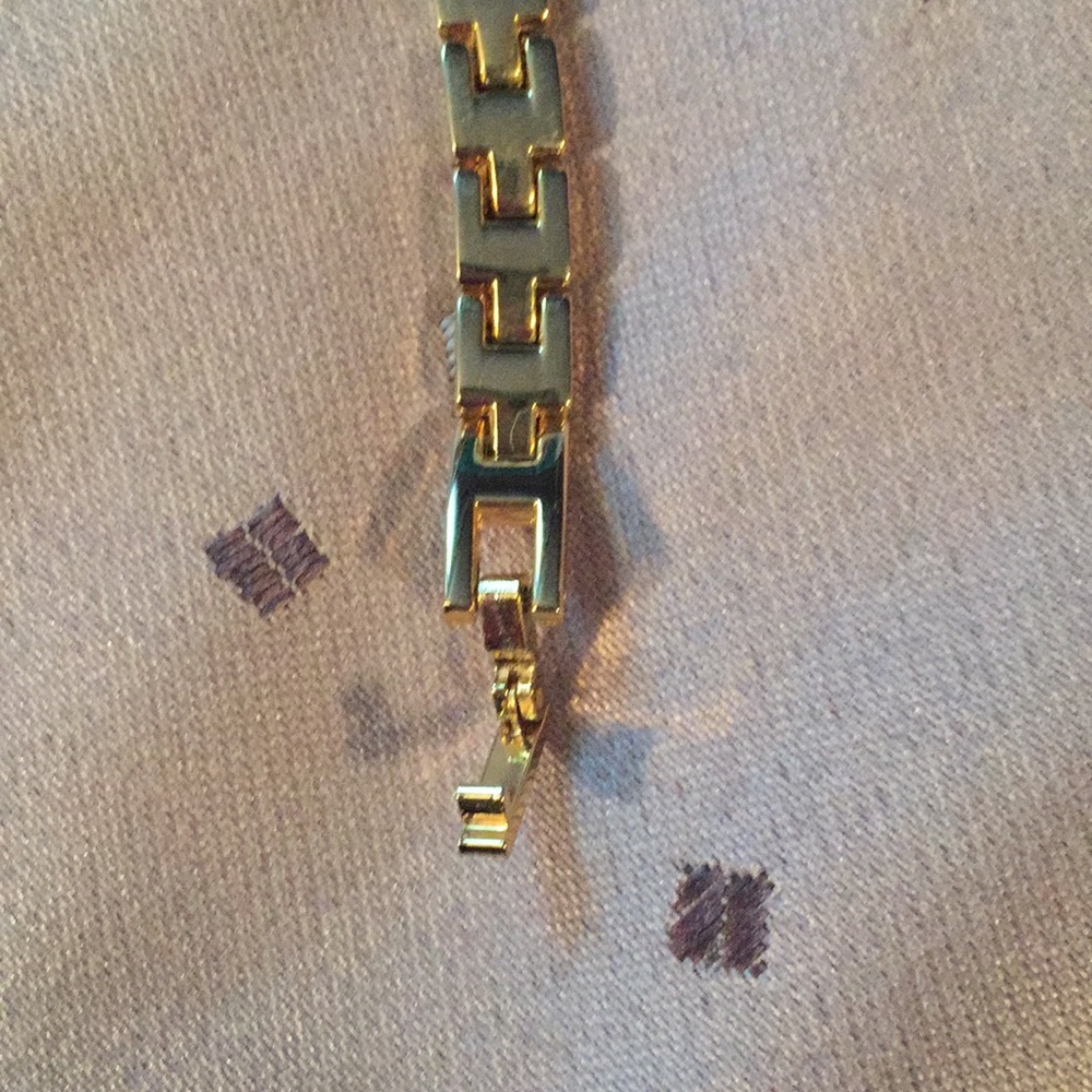 Gold watch - Picture 6 of 6